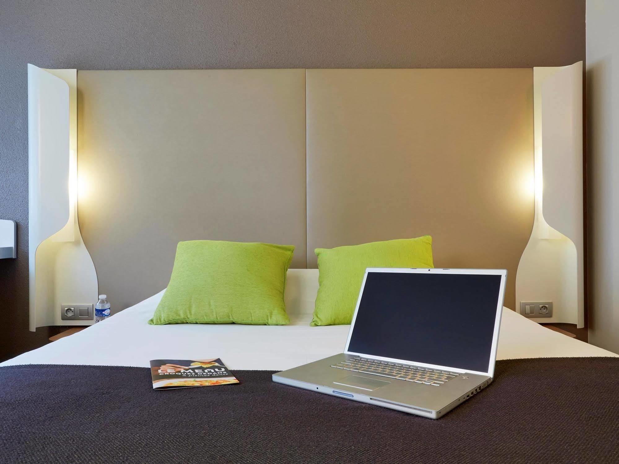 Campanile Limoges Nord Hotell Exteriör bild